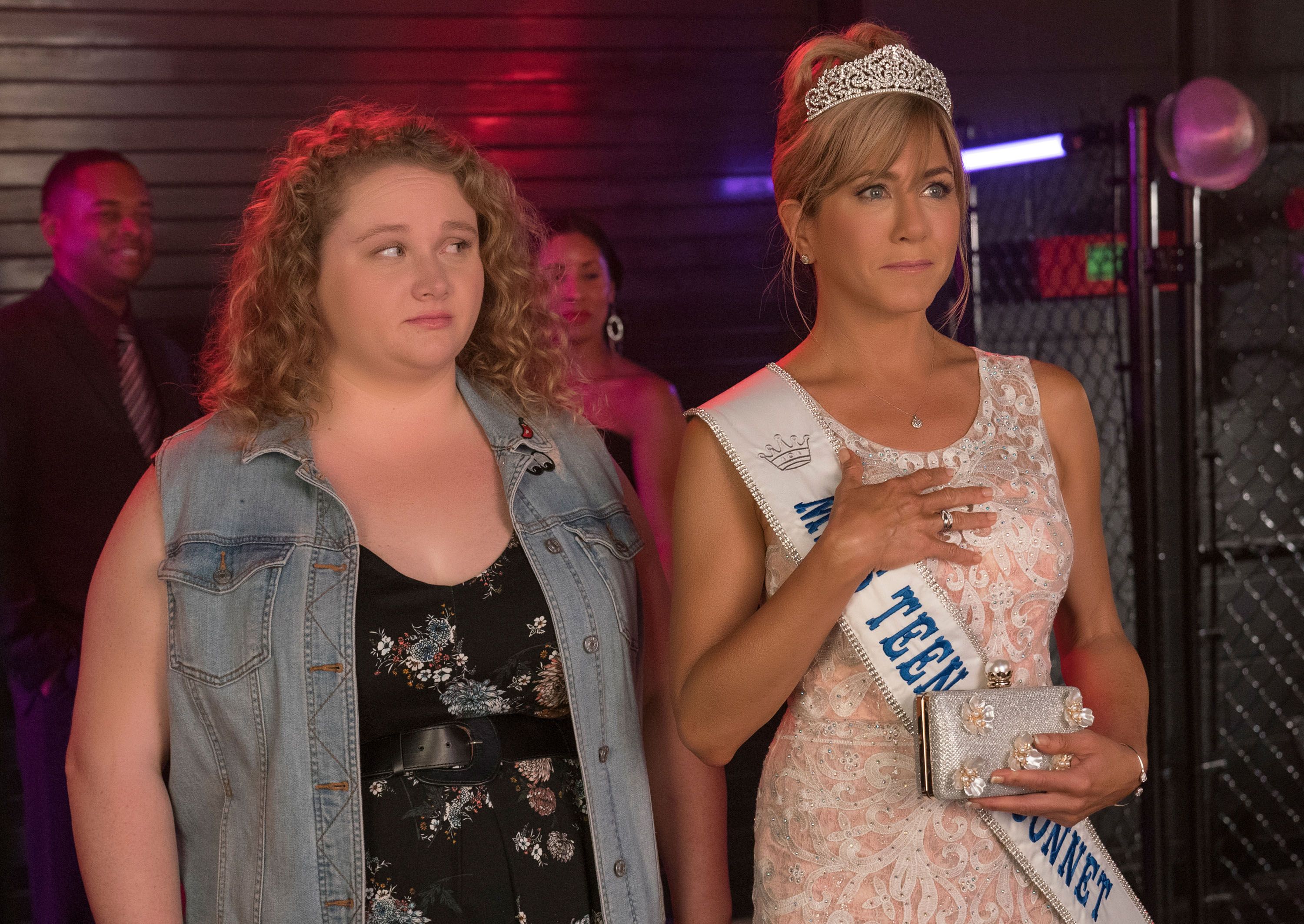 dumplin-jennifer-aniston-danielle-macdonald