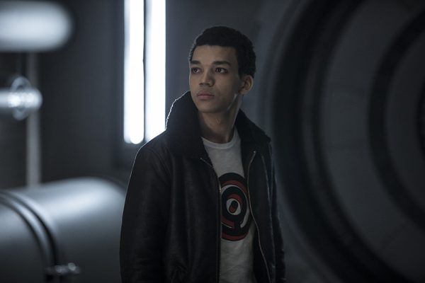 detective-pikachu-justice-smith-4