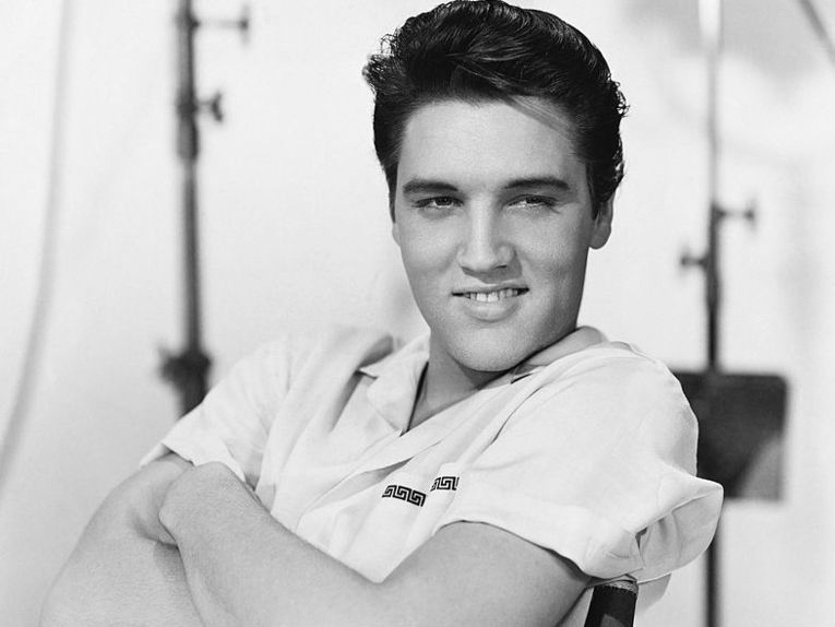 Elvis Presley no set