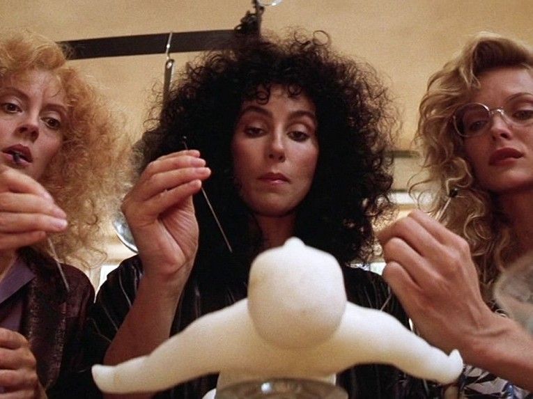 witches-of-eastwick-cast