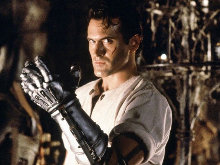 army-of-darkness-bruce-campbell-glove