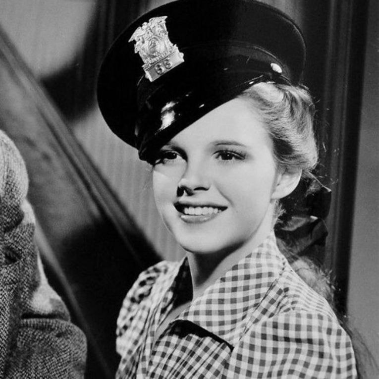 judy-garland-police-hat