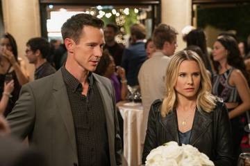 veronica-mars-season-4-logan-echolls-jason-dohring-kristen-bell