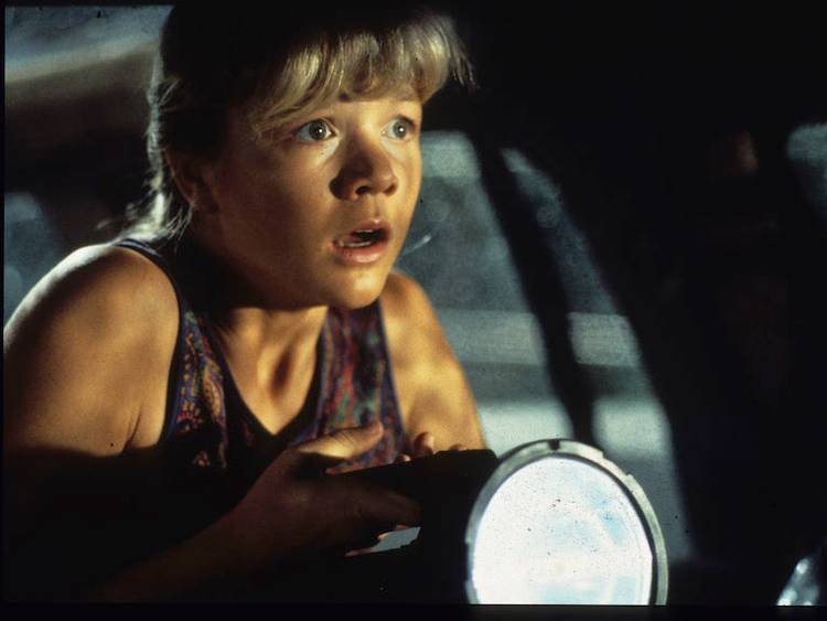 15 Hollywood Stars Who Gave Up Acting For A Normal Job At Their Career Peak & Never Looked Back 24 jurassic park ariana richards.jpg?q=50&fit=crop&w=750&dpr=1