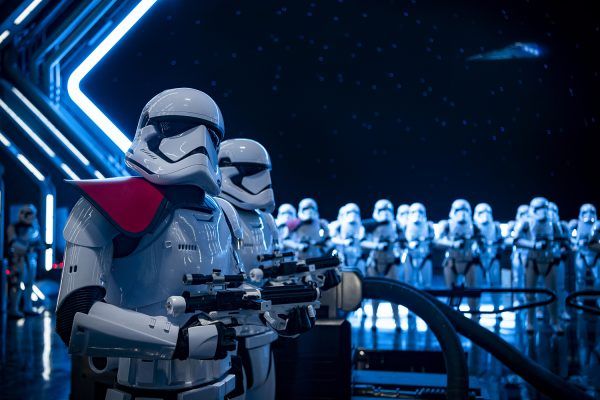 star-wars-rise-of-the-resistance-ride-image-stormtroopers