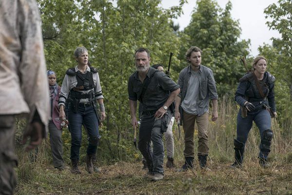 walking-dead-rick-grimes-andrew-lincoln-group