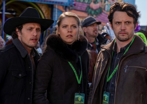 roswell-new-mexico-season-3-nathan-parsons-michael-vlamis-lily-cowles