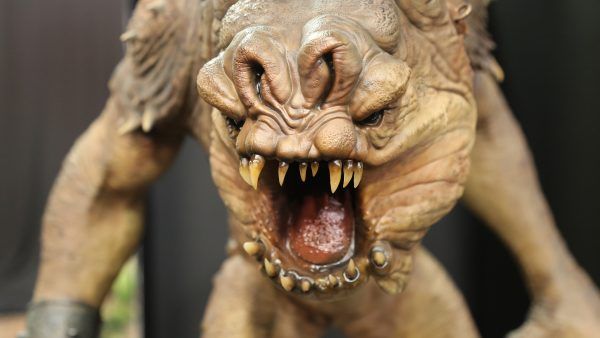 rancor-statue-sideshow-image