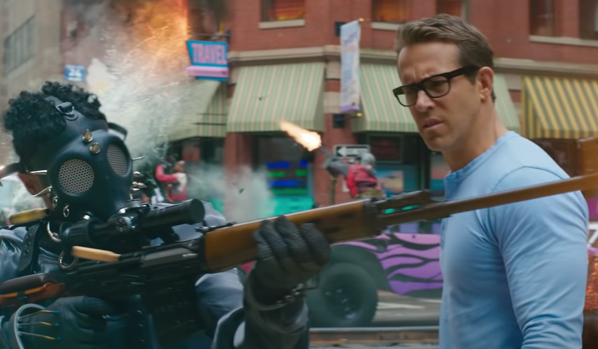 free-guy-ryan-reynolds-video-game-shooter