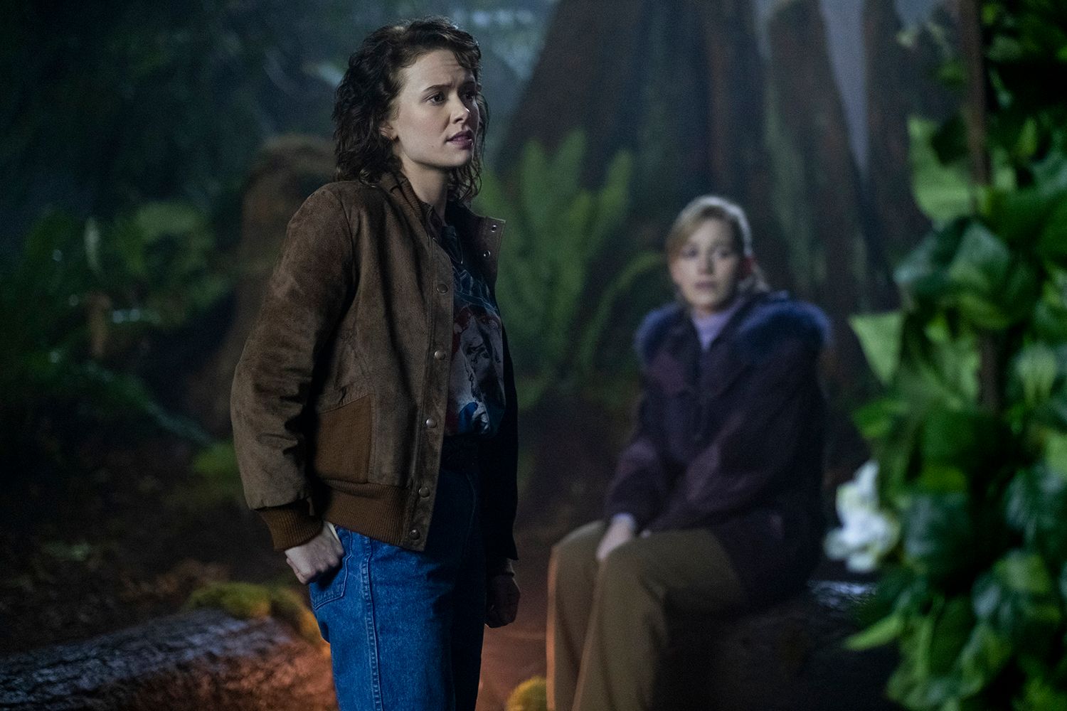 the-haunting-of-bly-manor-amelia-eve-victoria-pedretti