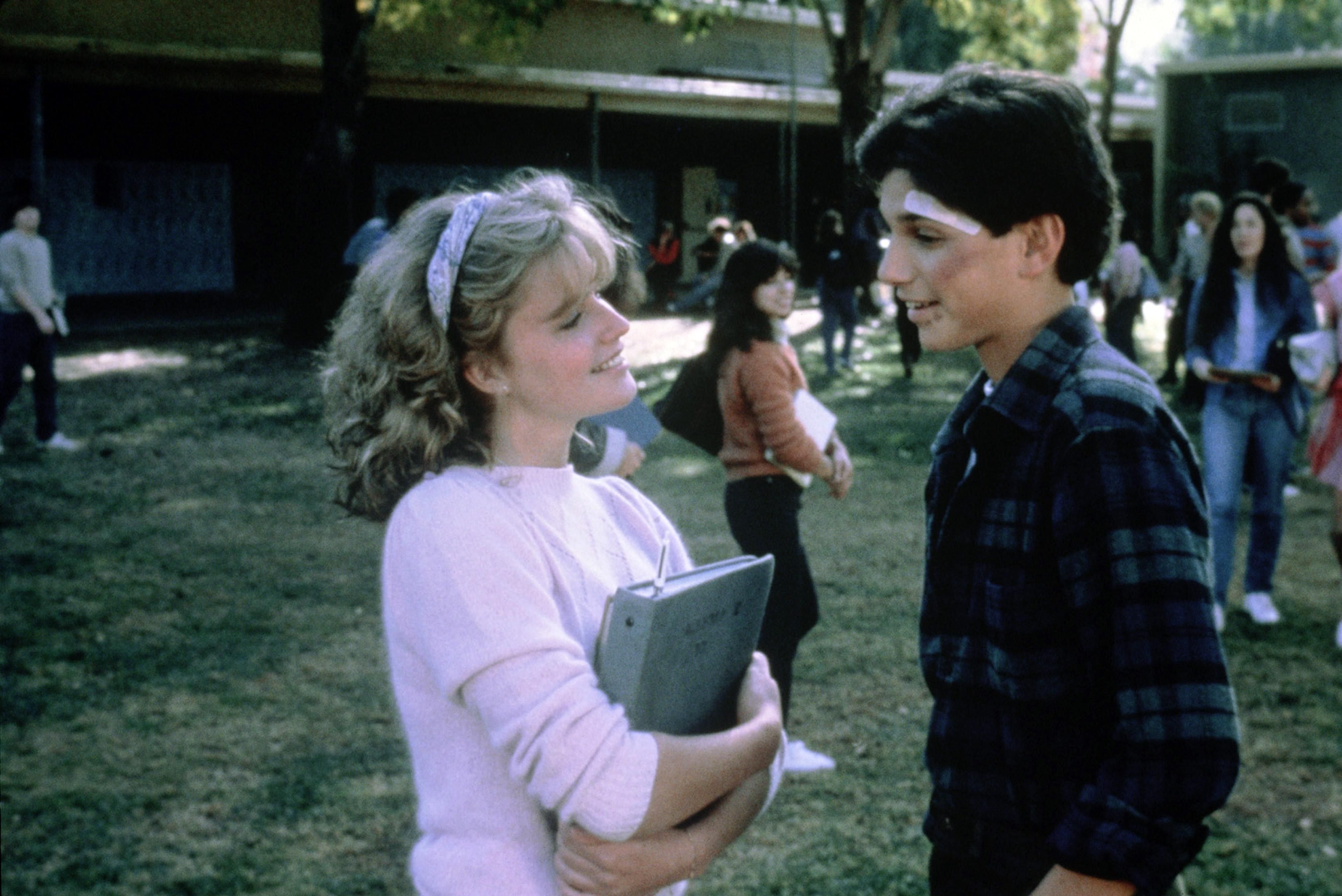 Elisabeth Shue and Ralph Macchio in The Karate Kid