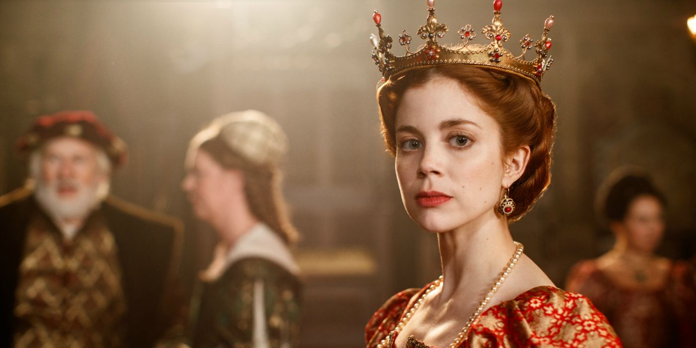 Charlotte Hope as Catherine of Aragon in The Spanish Princess looking at the camera.