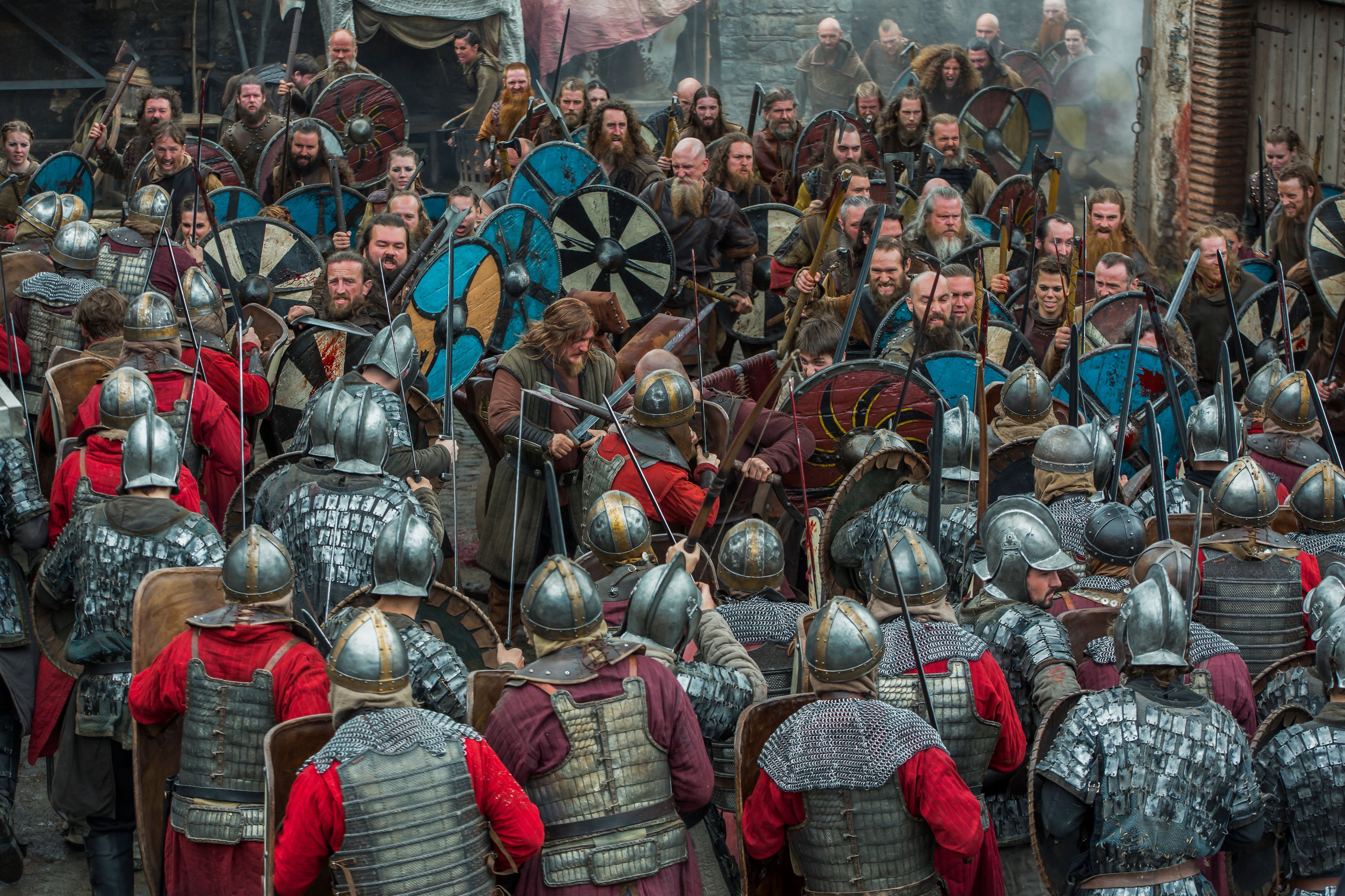 O criador de 'Vikings' Michael Hirst estará na próxima série de sequências da Netflix 'Vikings: Valhalla' 3