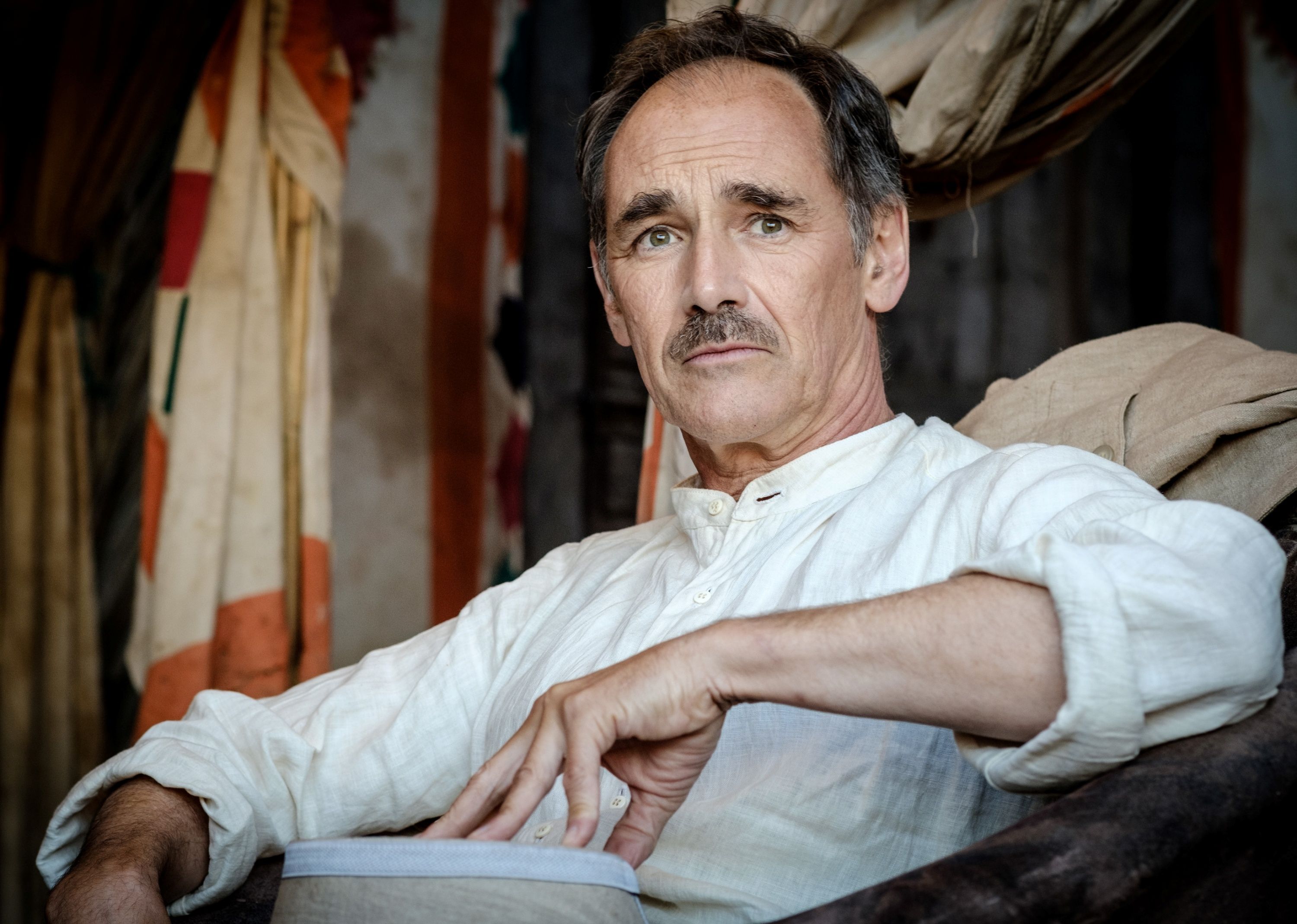 waiting-for-the-barbarians-mark-rylance