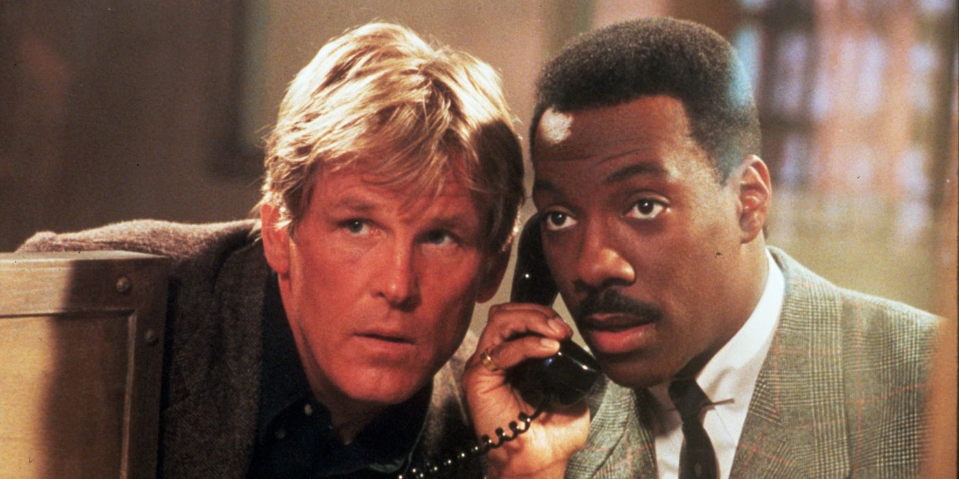 Eddie Murphy et Nick Nolte au téléphone dans 48 heures.