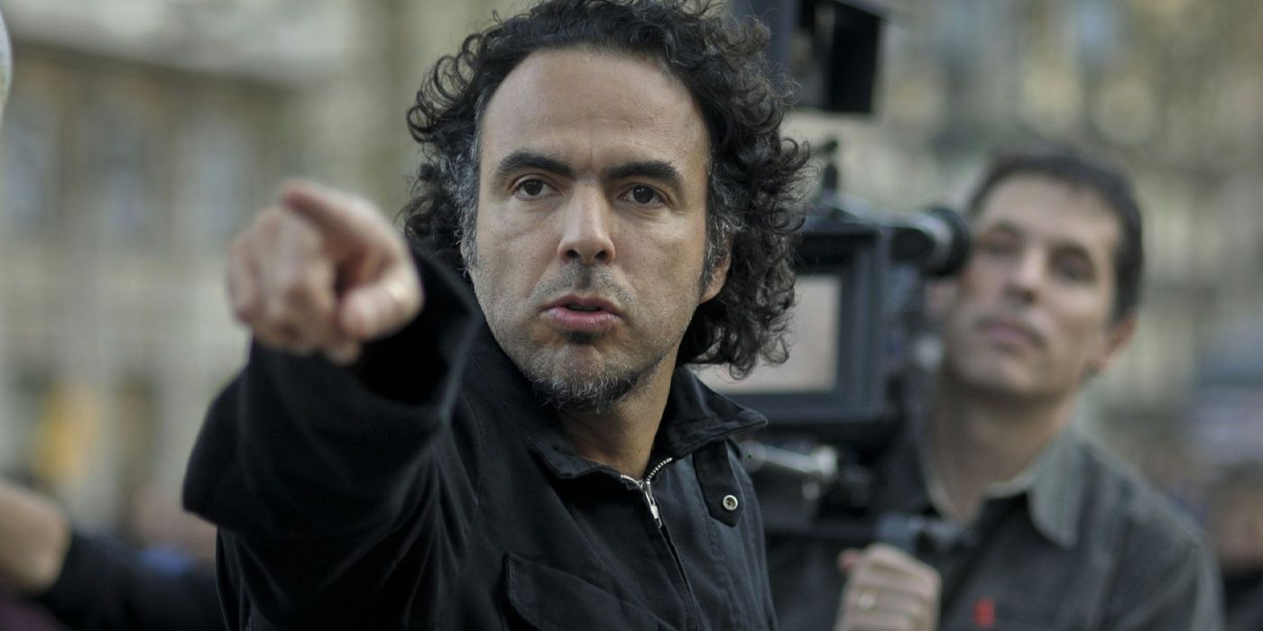 Alejandro Gonzalez Inarritu on the set of Birdman