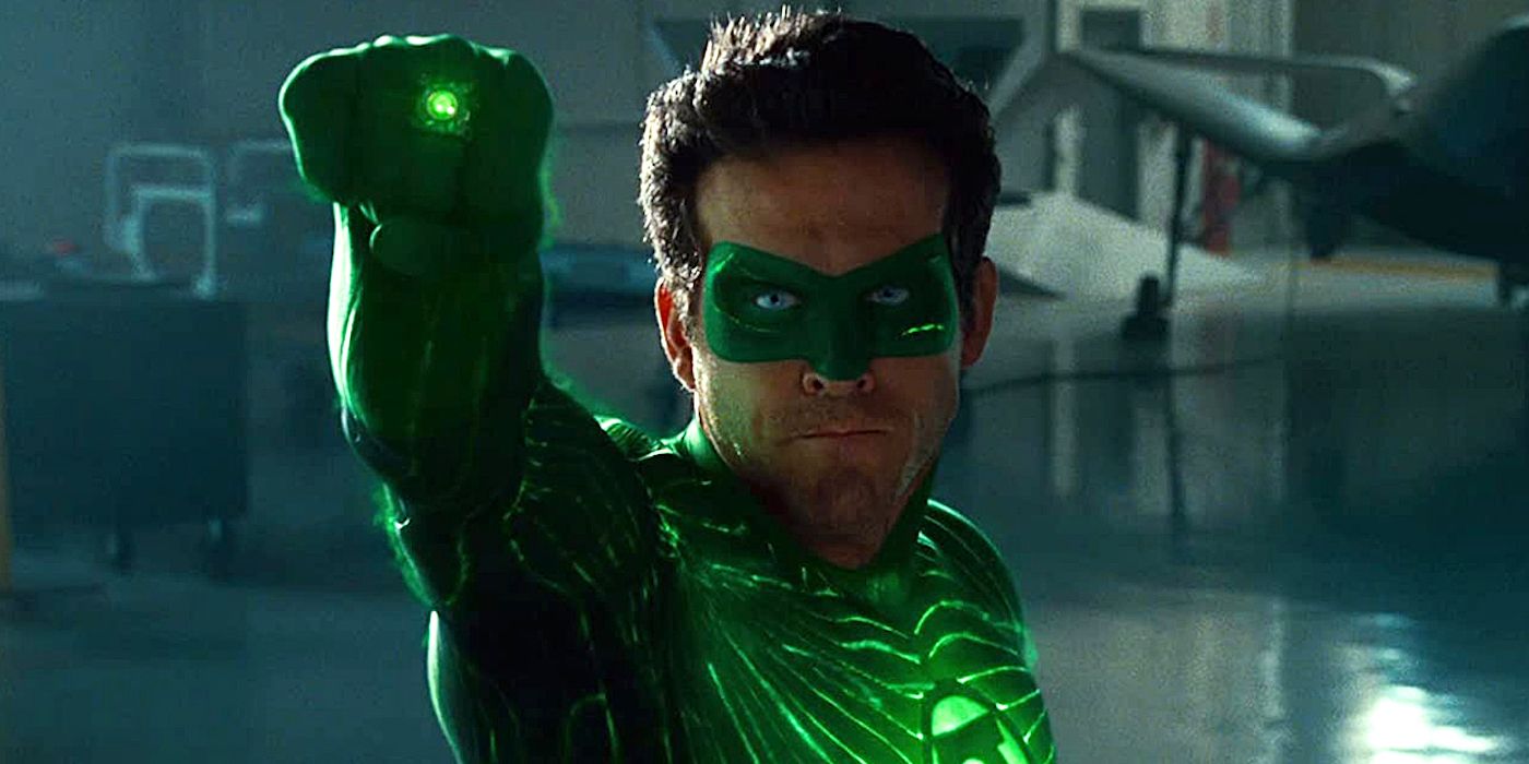 Green Lantern aiming his ring in Green Lantern