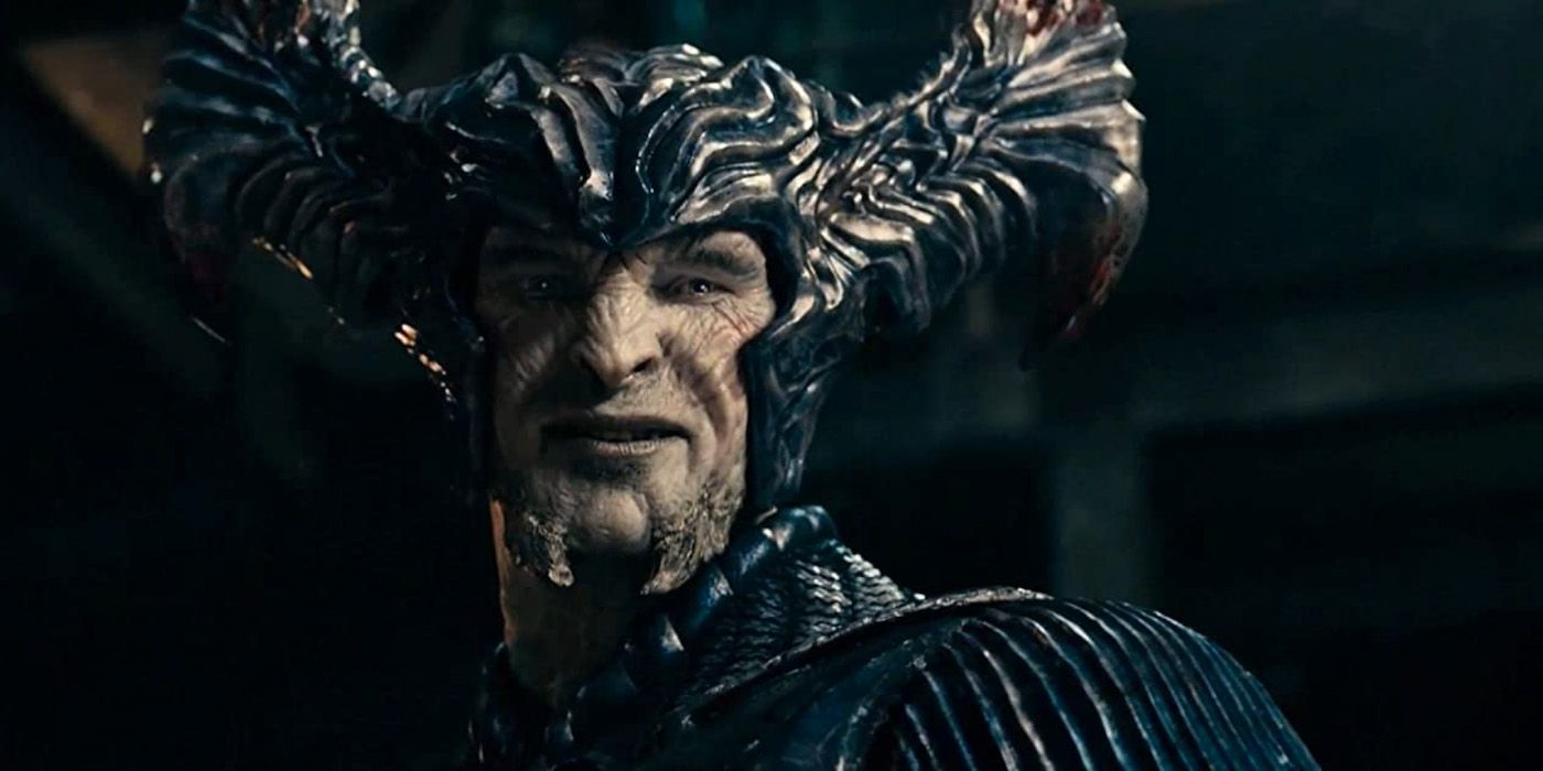 Steppenwolf smiling softly in Justice League
