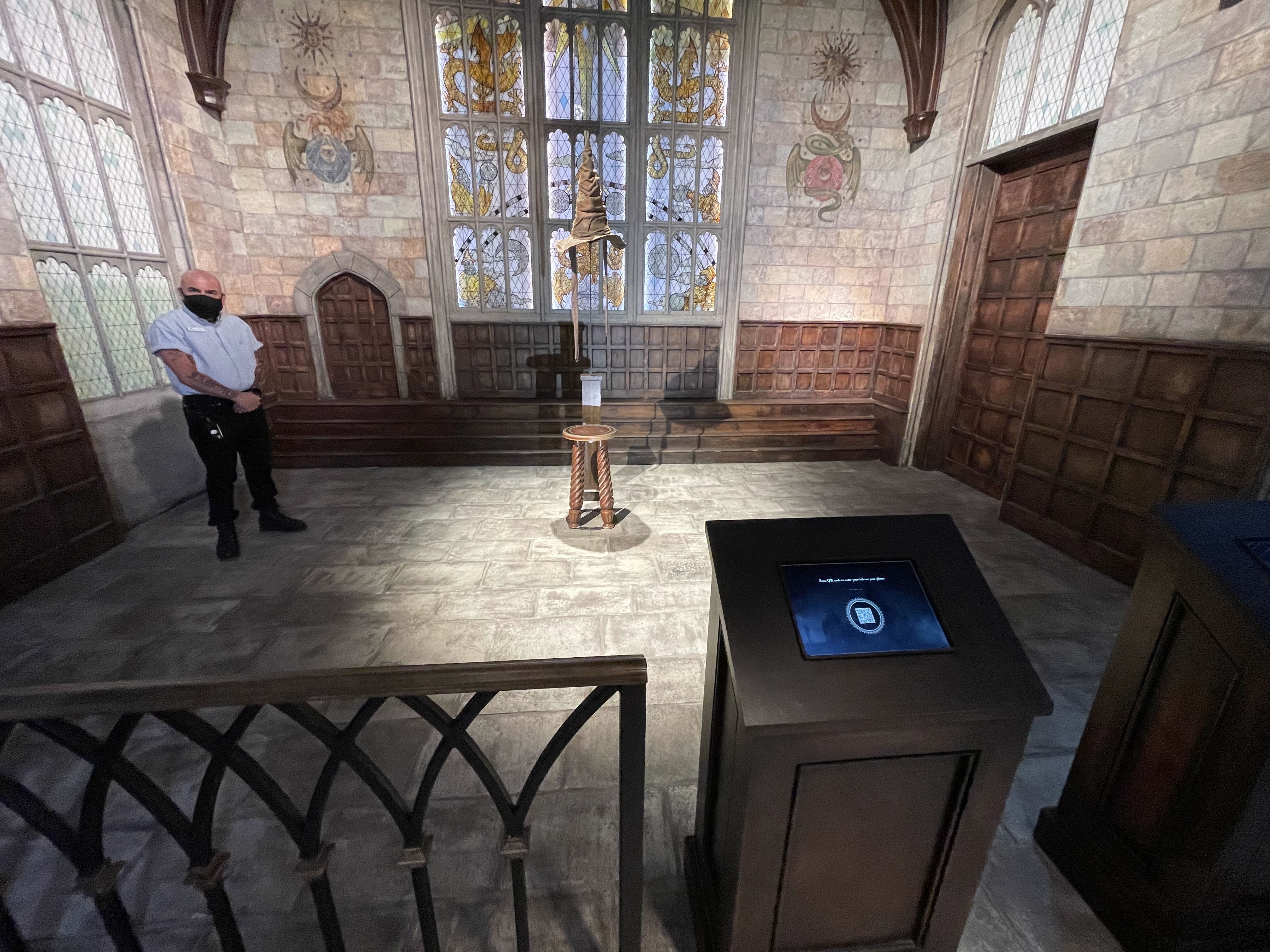 New Warner Bros. Studio Tour Video and Images Harry Potter, DC Props