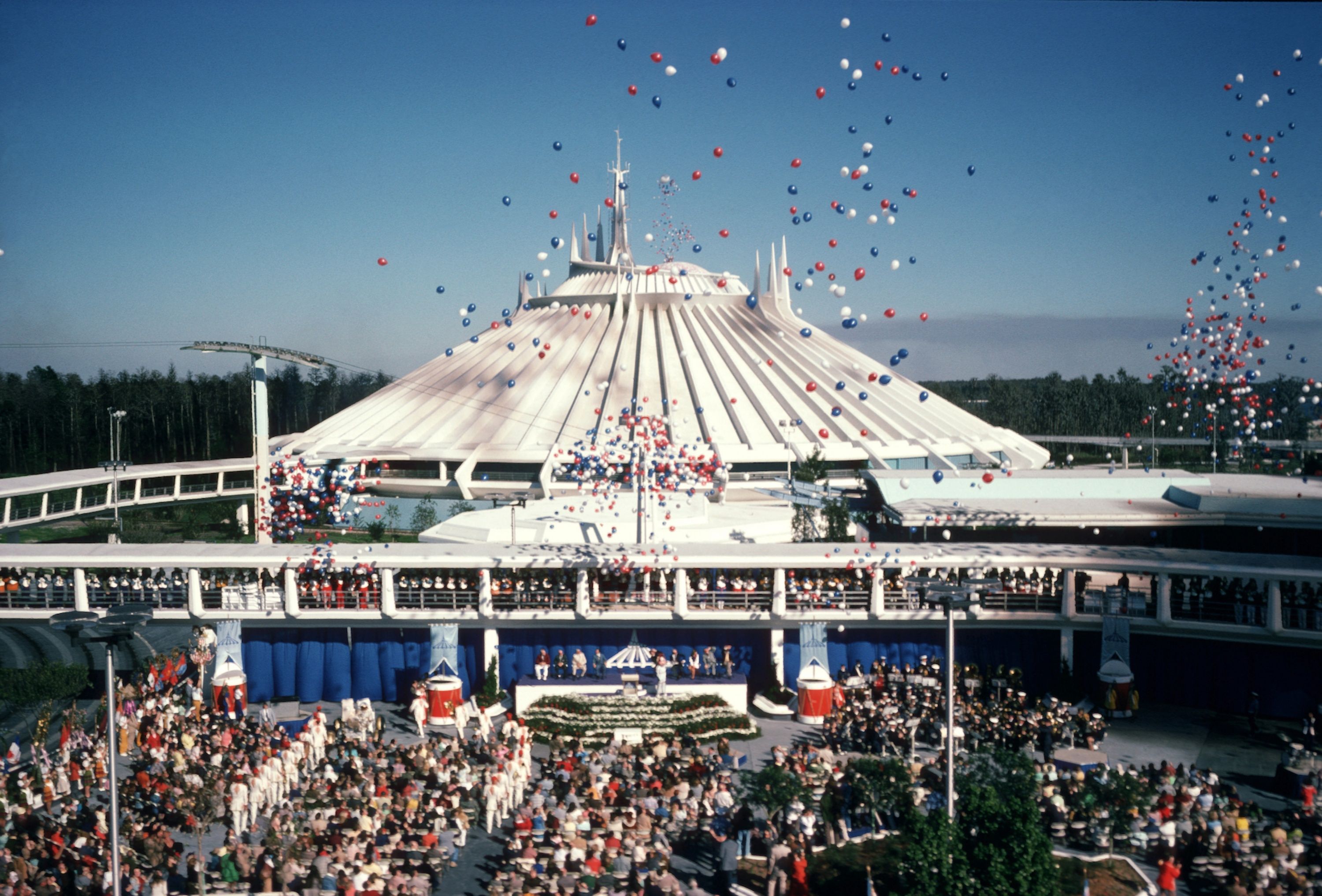 behind-the-attraction-space-mountain