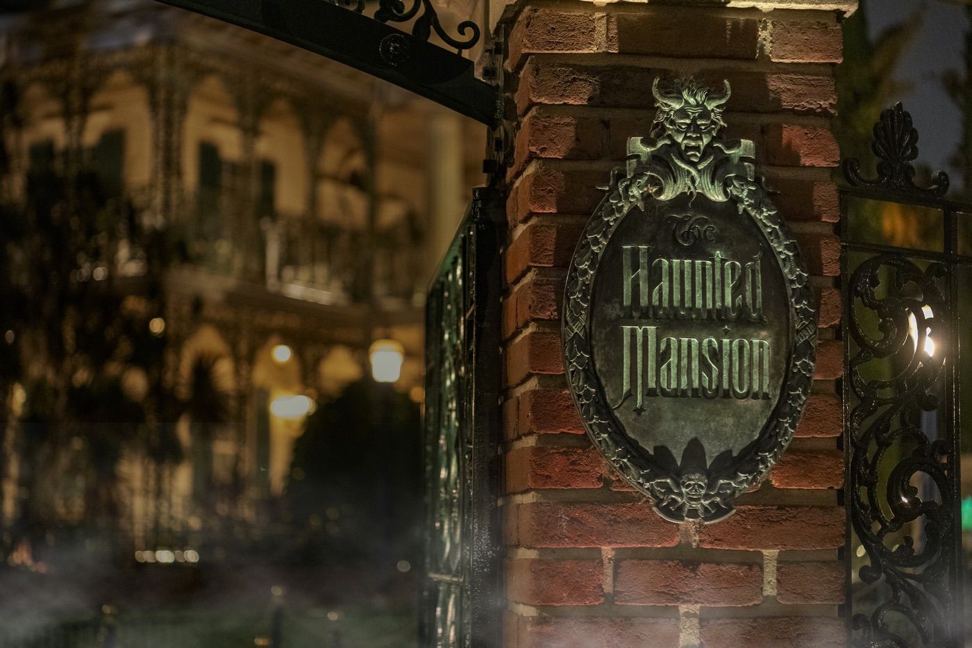 Disney's Haunted Mansion Movie Reveals Spooky Synopsis and Logo