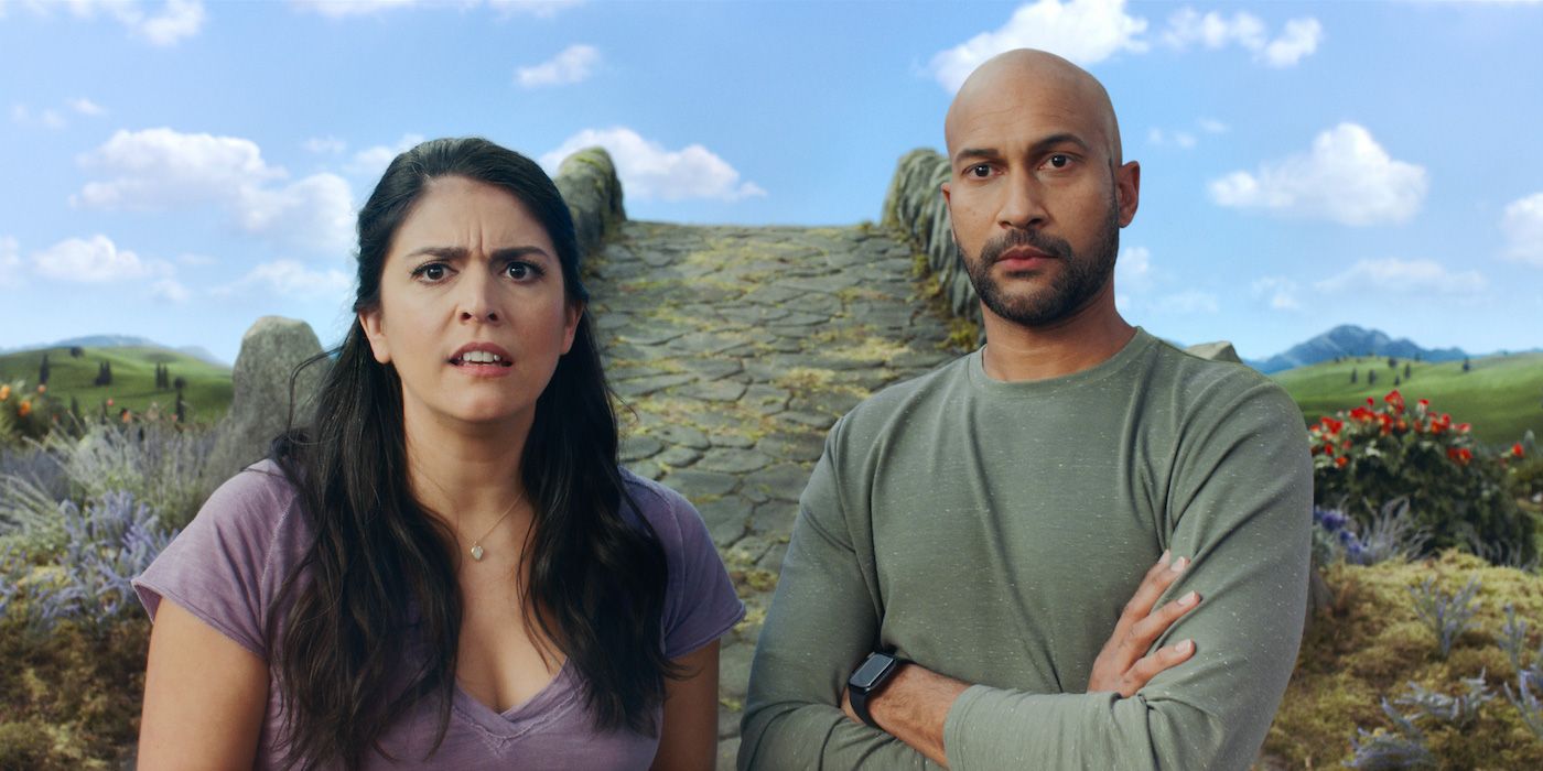 Cecily Strong and Keegan Michael-Key in Schmigadoon!