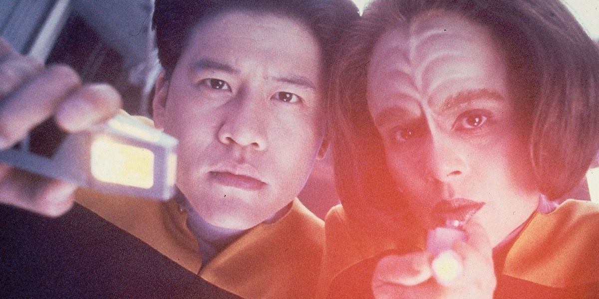 A still from the Star Trek: Voyager episode 'Prototype'