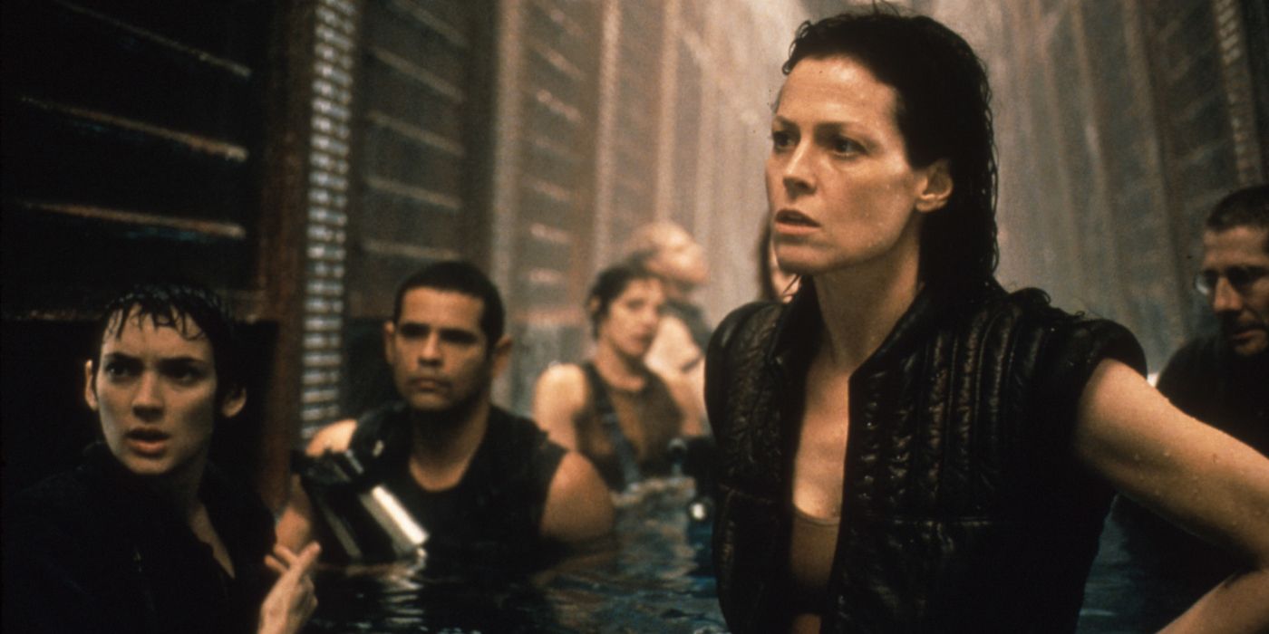 alien-resurrection-sigourney-weaver-social-feature