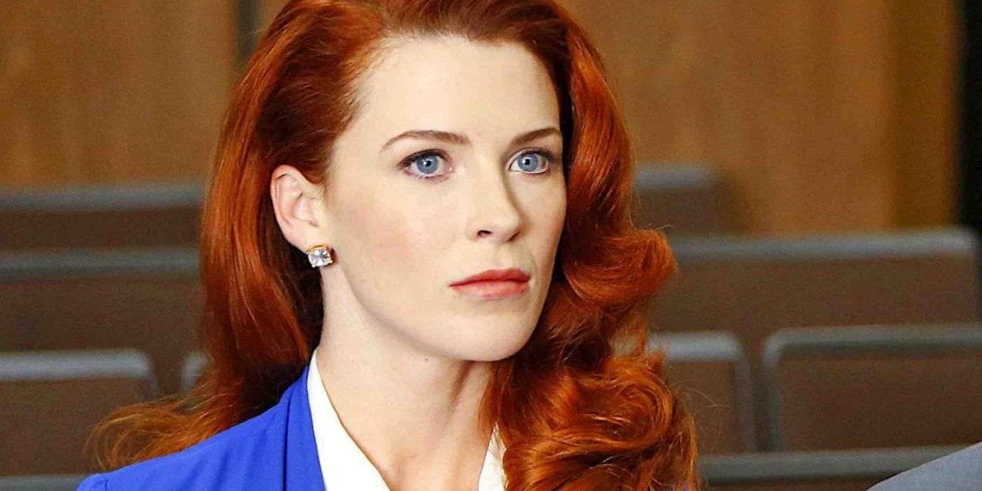 Batwoman Season 3 Casts Bridget Regan as Poison Ivy