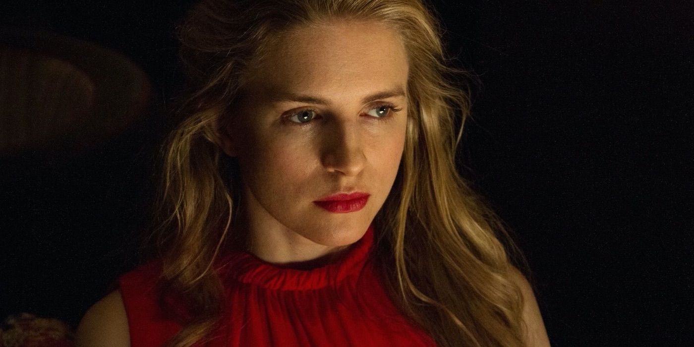i-origins-brit-marling-red-social-featured