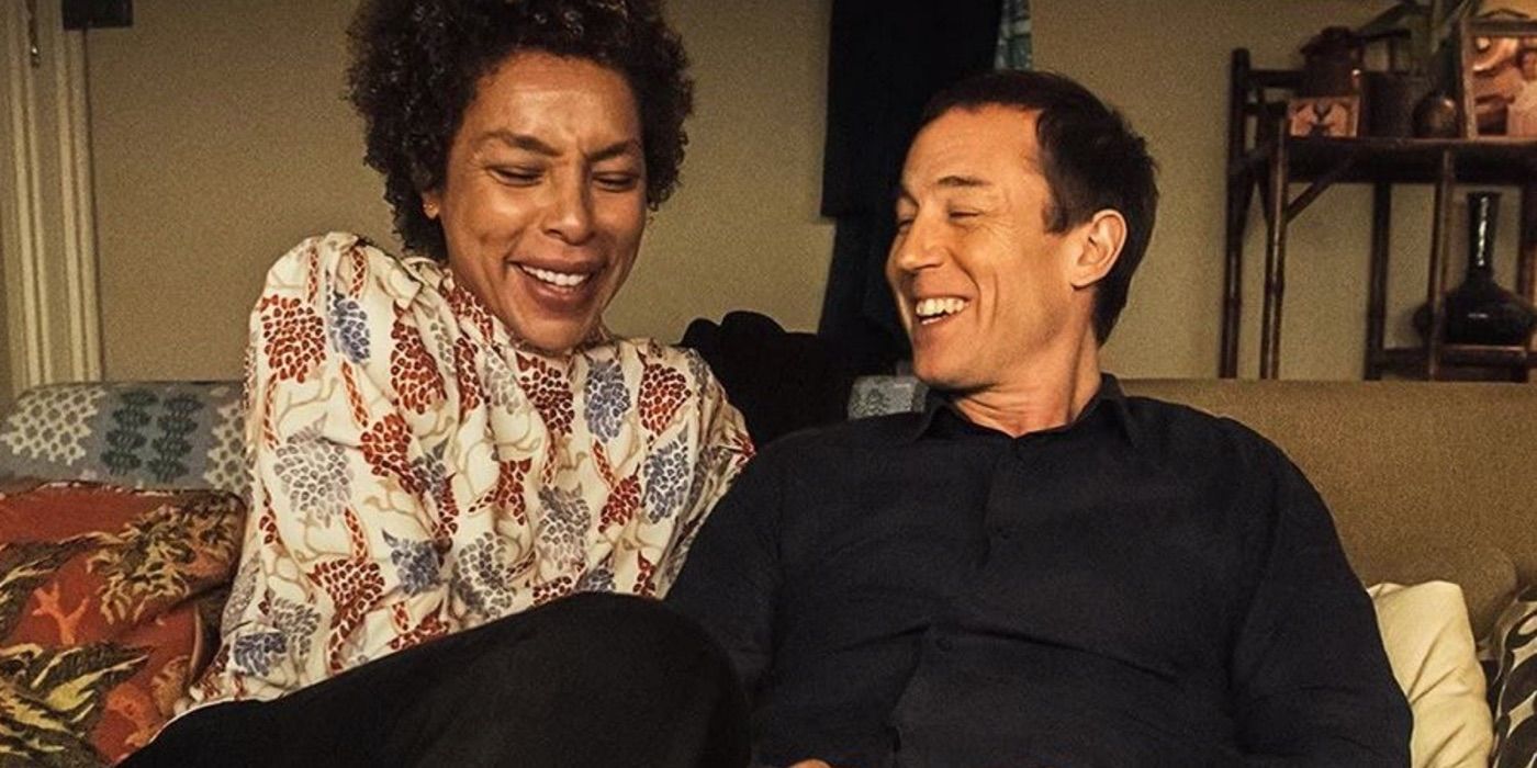 https://static1.colliderimages.com/wordpress/wp-content/uploads/2021/08/modern-love-tobias-menzies-sophie-okonedo-social-featured.jpg