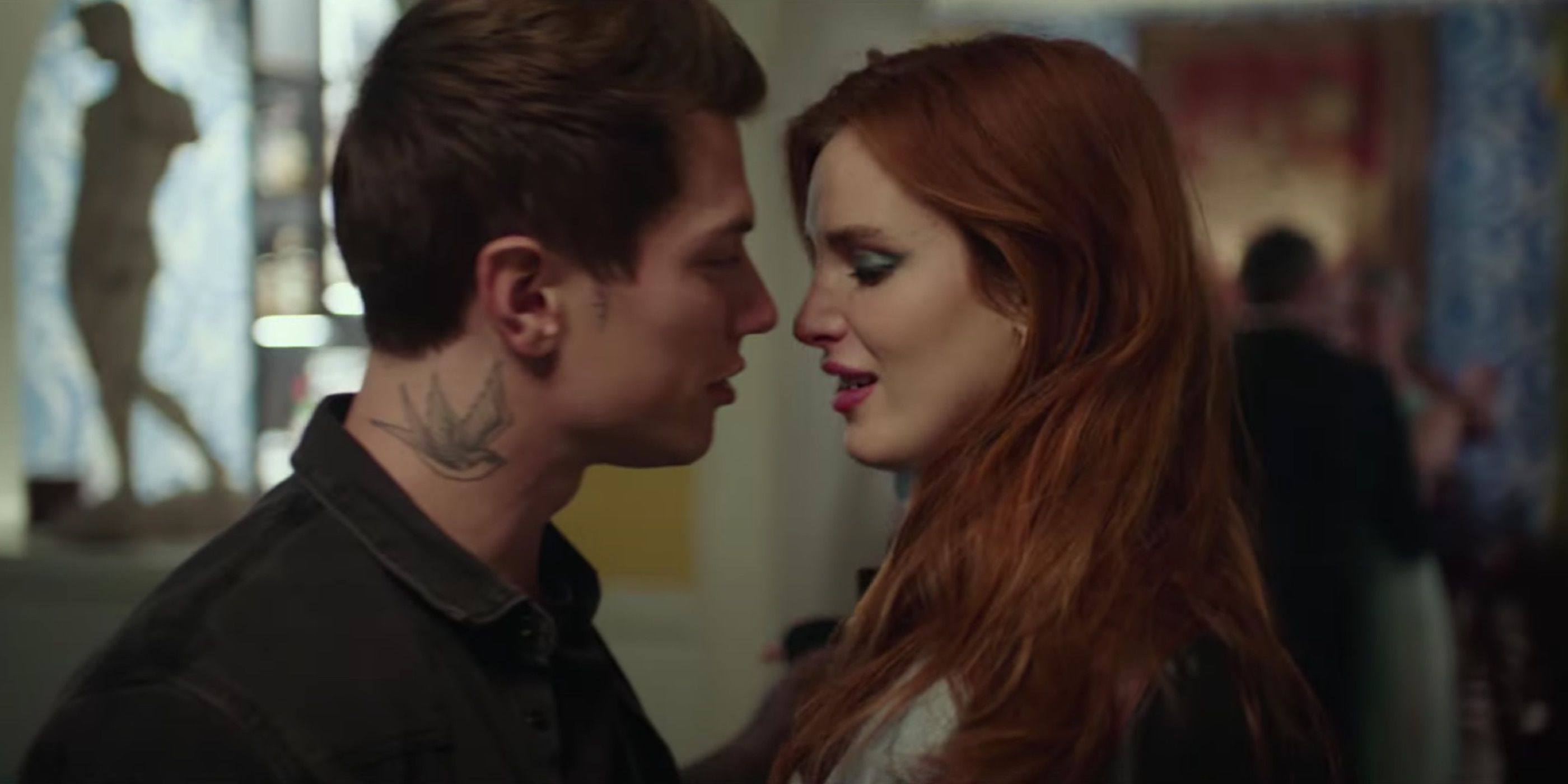 Time Is Up Trailer Reveals Bella Thorne and Benjamin Mascolo's Romantic  Drama Film