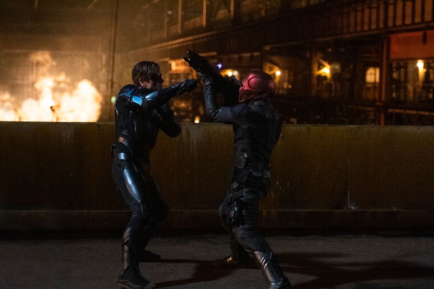 titans-season-3-curran-walters-brenton-thwaites-red-hood-nightwing