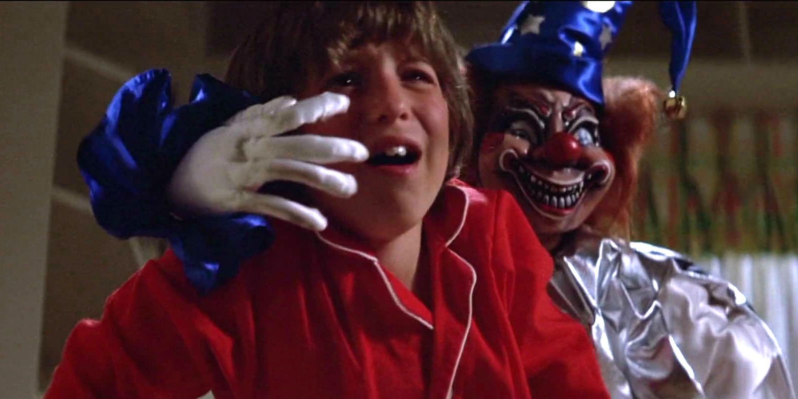 Poltergeist-Clown-Doll-Attacks-Robbie