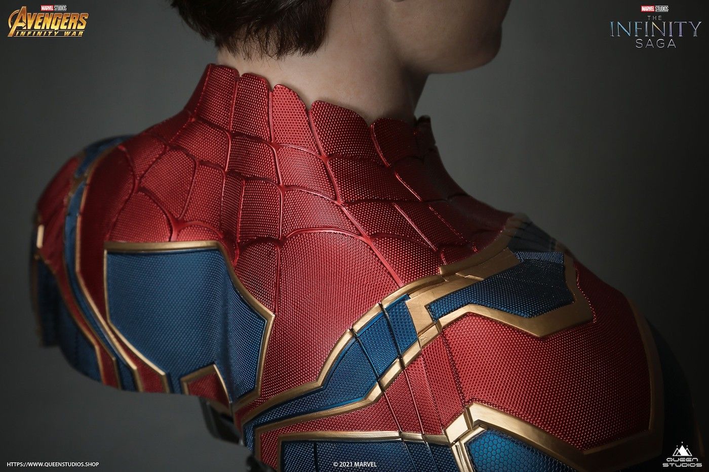 tom-holland-spider-man-bust-suit-shoulder