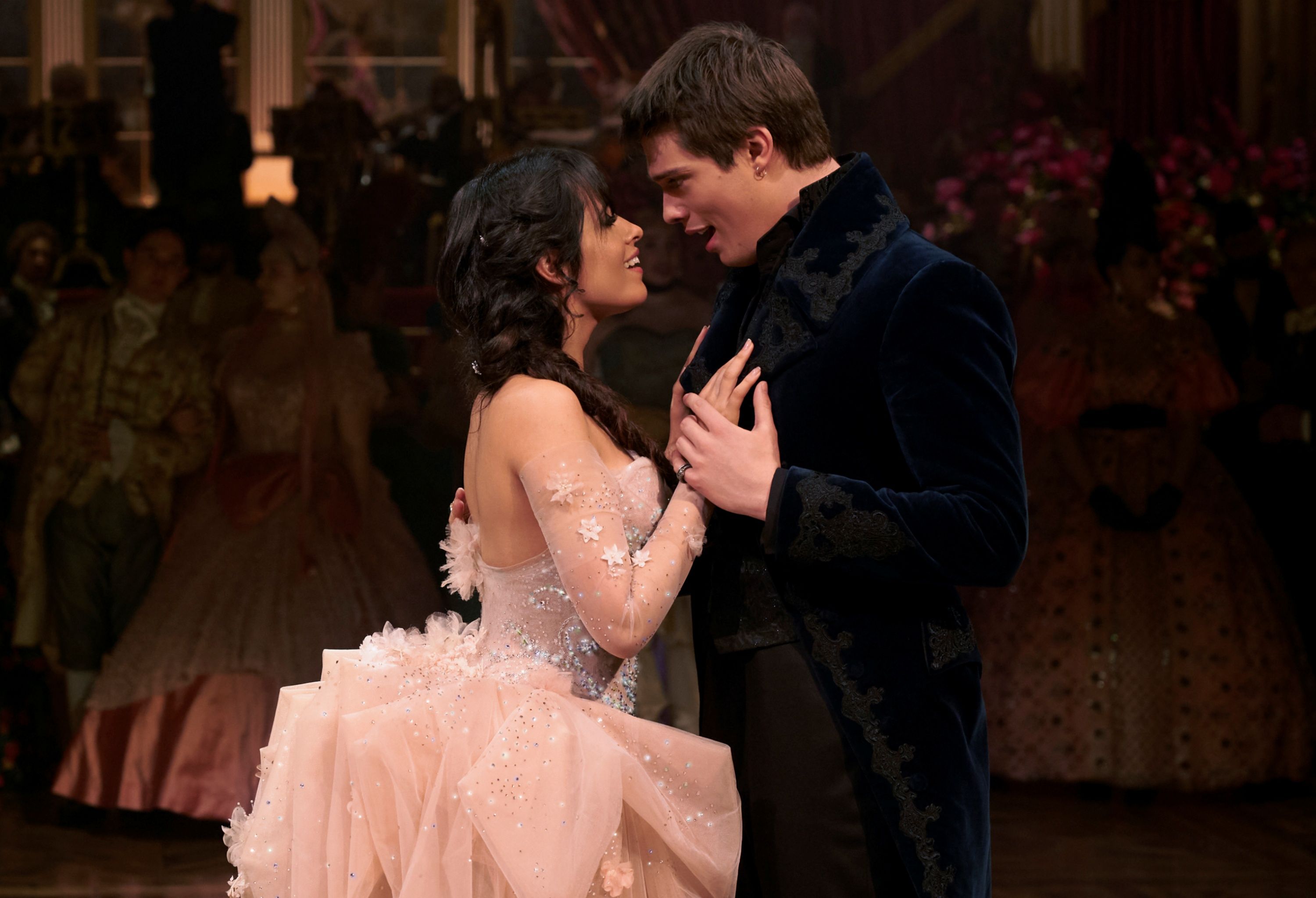 cinderella-camila-cabello-nicholas-galitzine-03