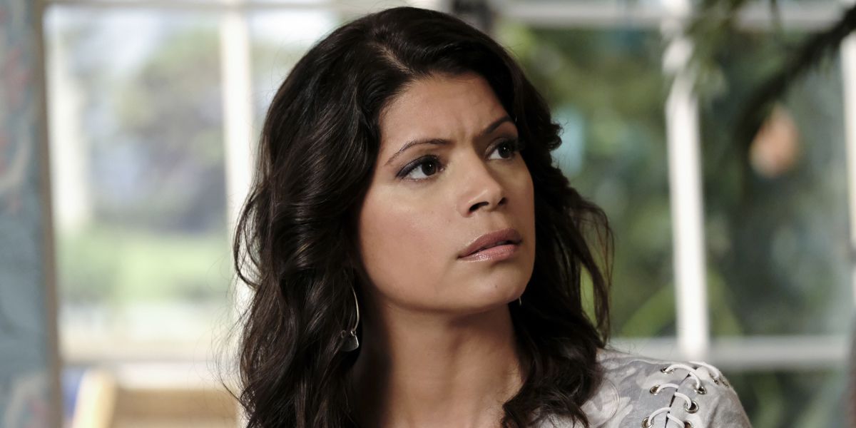 Andrea Navedo in Jane the Virgin