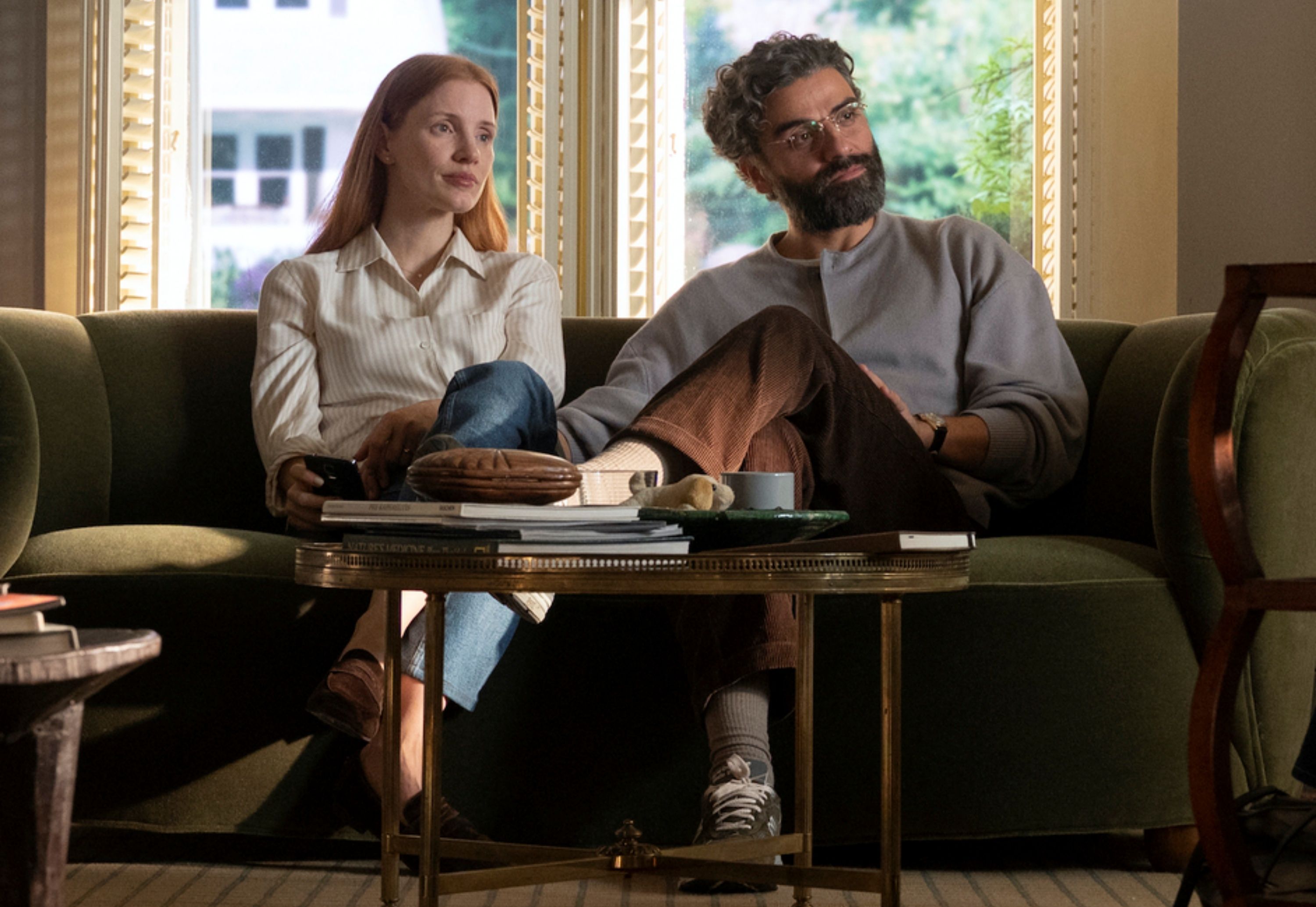 scenes-from-a-marriage-jessica-chastain-oscar-isaac-03