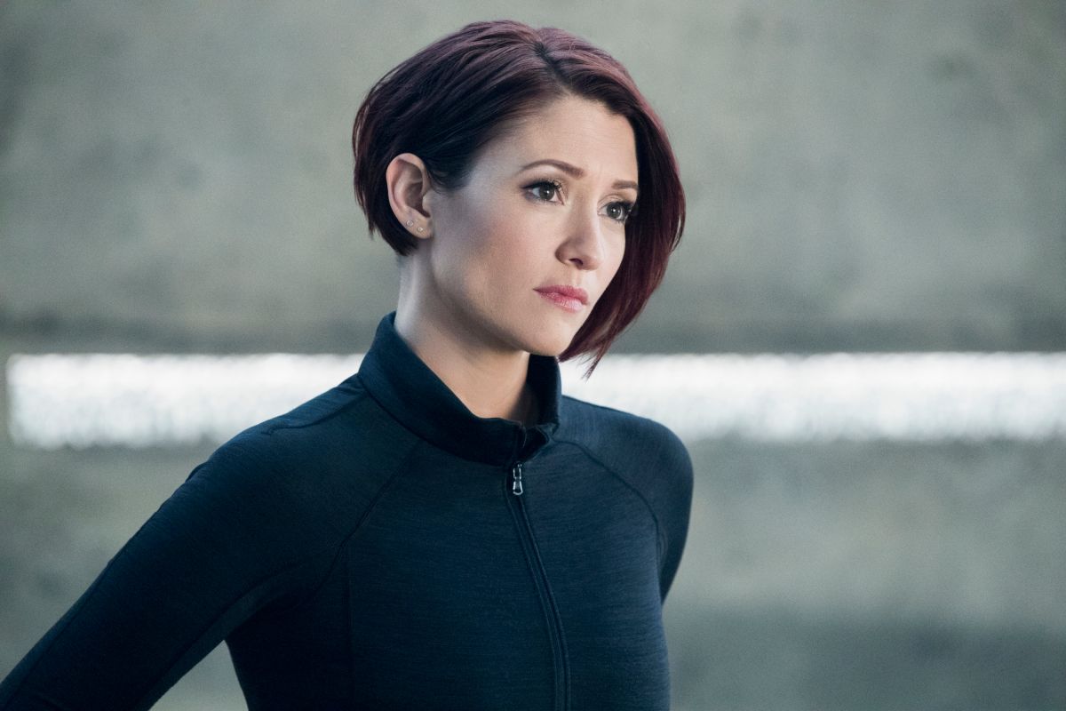 supergirl-chyler-leigh