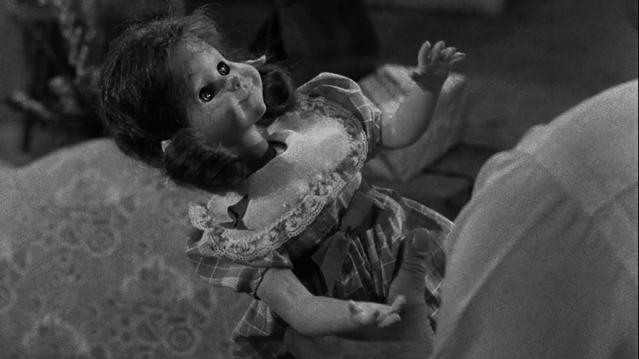 Scariest Twilight Zone Episodes to Keep You Up at Night