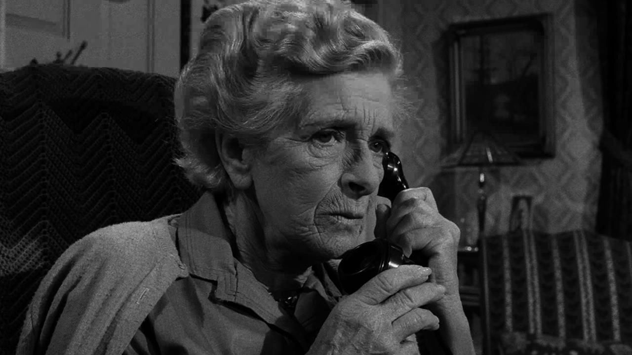 Scariest Twilight Zone Episodes to Keep You Up at Night