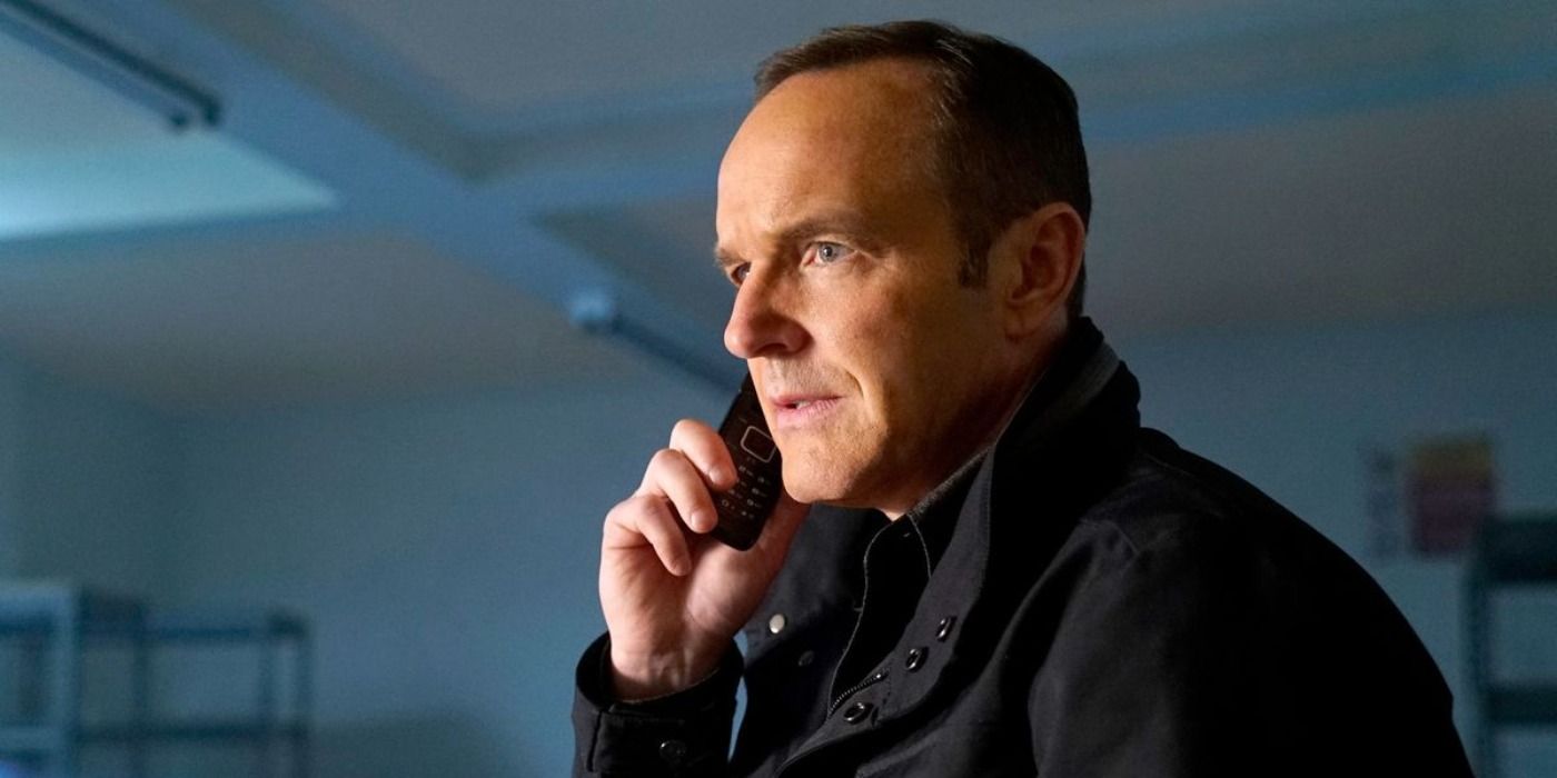 Clark Gregg on the phone in Agents of Shield
