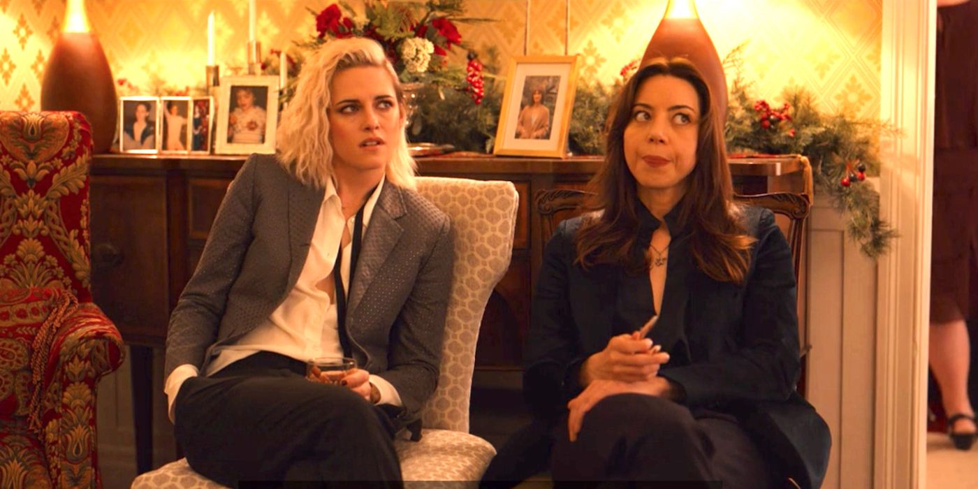 Kristen Stewart and Aubrey Plaza in Happiest Season