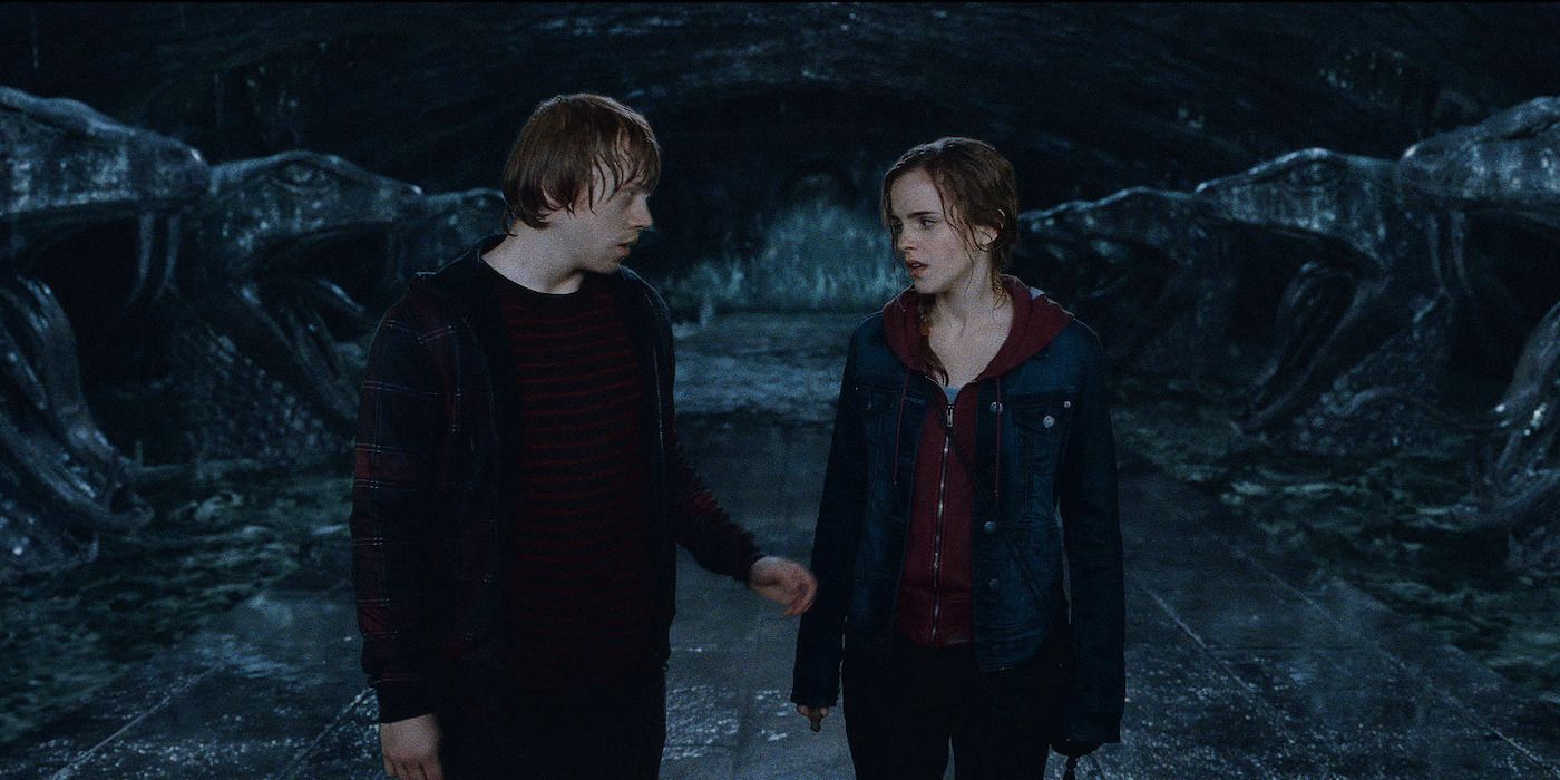 Rupert Grint and Emma Watson in Harry Potter and the Deathly Hallows Part 2