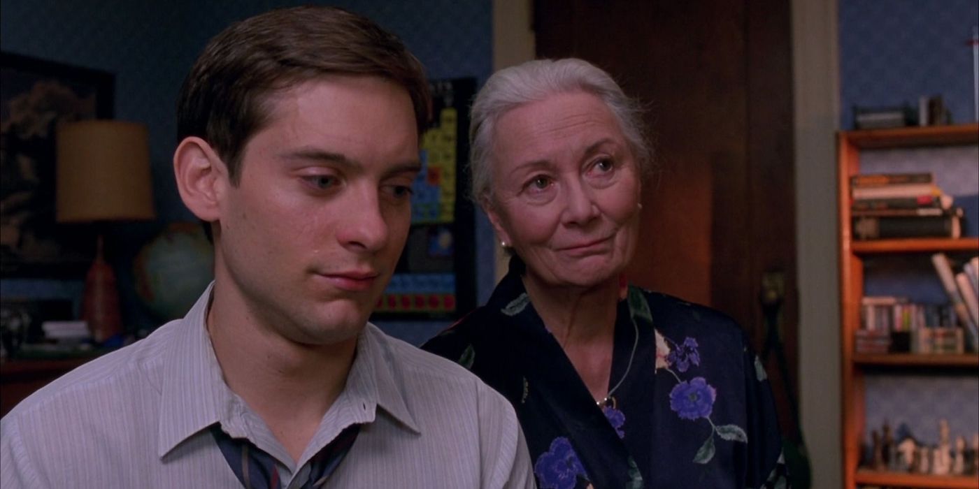 Aunt-May-Peter-Spider-Man-2002