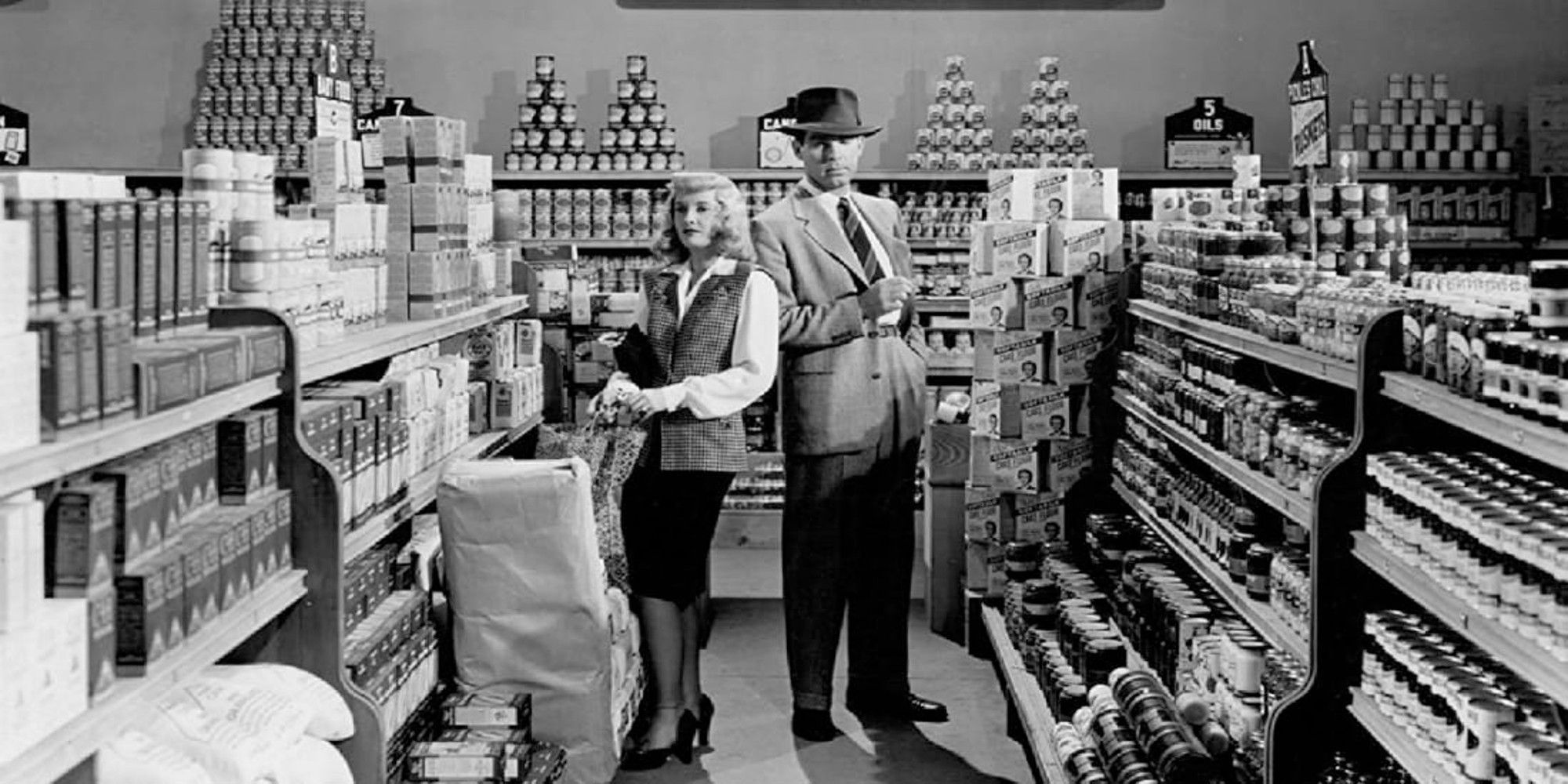 Phyllis and Walter rendevous at a grocery store in Double Indemnity
