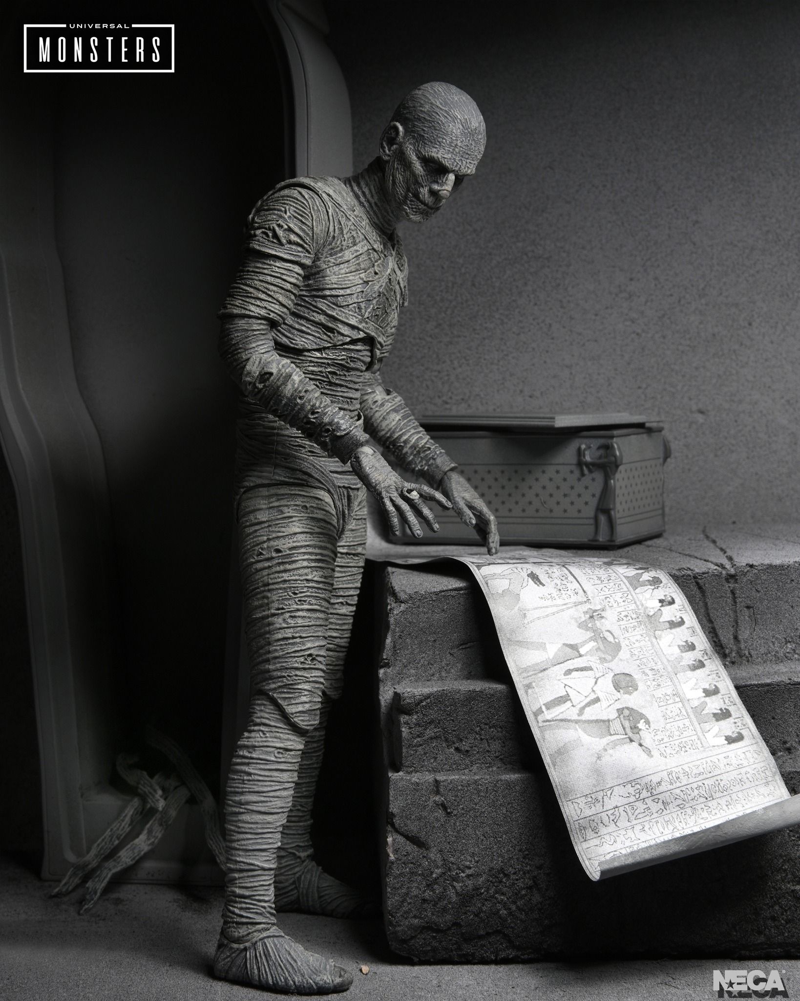 The Mummy Boris Karloff Black-and-White Figure From NECA