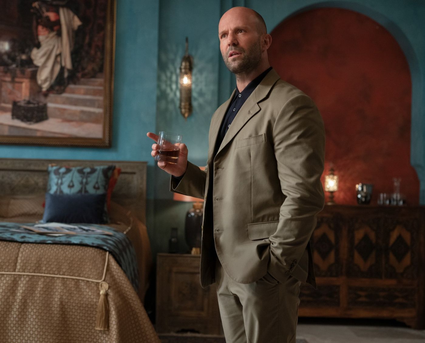 operation-fortune-ruse-de-guerre-jason-statham