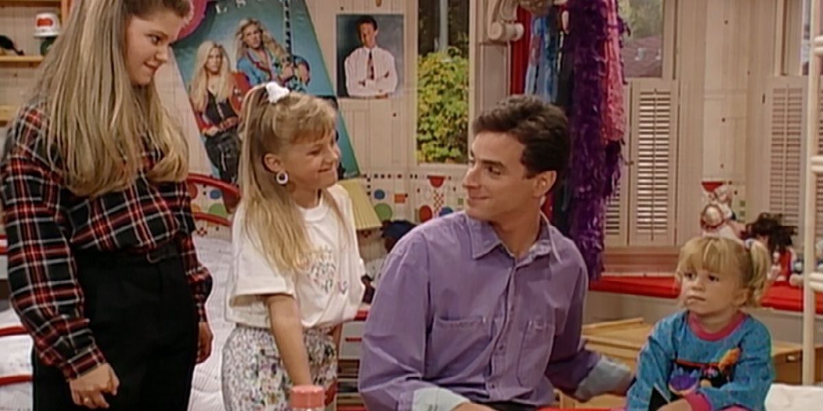Danny Tanner With His Daughters DJ, Stephanie and Michelle On Full House
