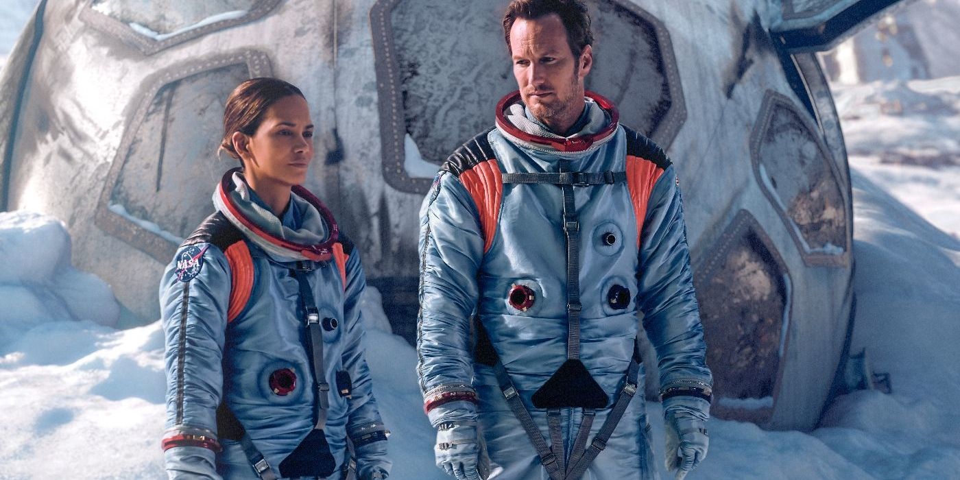 Halle Berry and Patrick Wilson in Moonfall